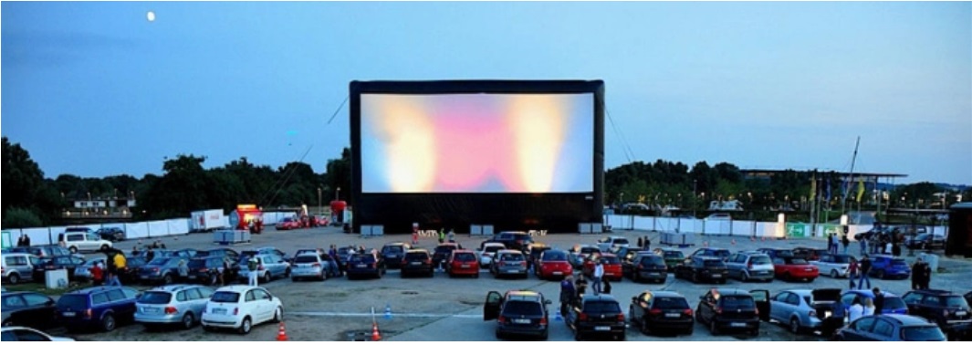 Màn chiếu phim ngoài trời bơm hơi cho rạp chiếu phim Drive-in